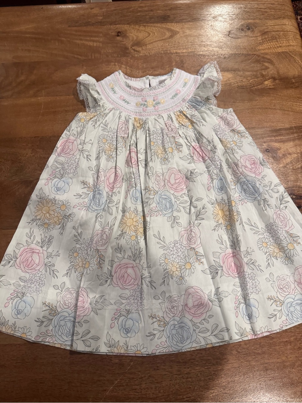 Smocked Floral Ruffle-Sleeve dress
